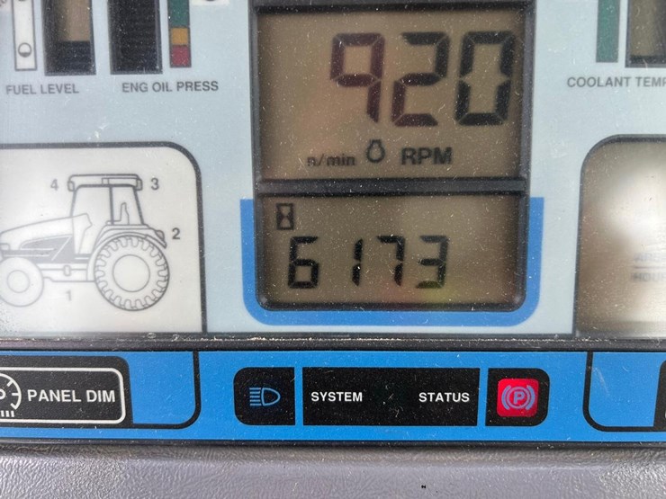 new-holland-8770-image-26