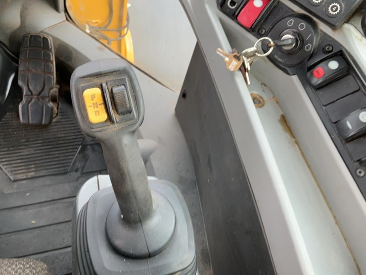 2013-caterpillar-924k-image-15