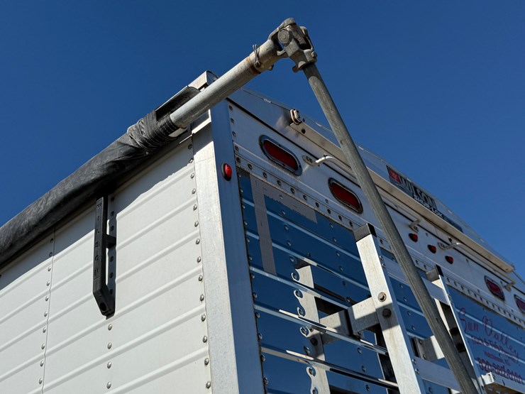 2018-wilson-hopper-bottom-image-70