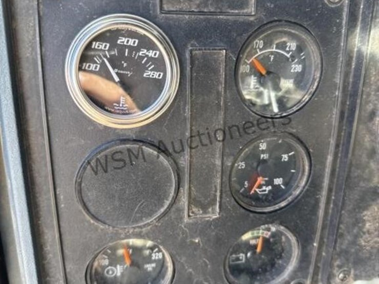 international-9400-image-30