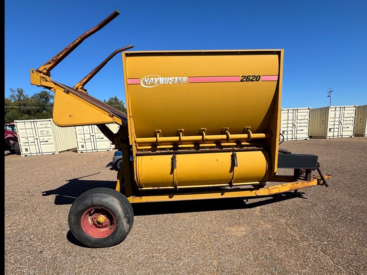 haybuster-2620-image-1