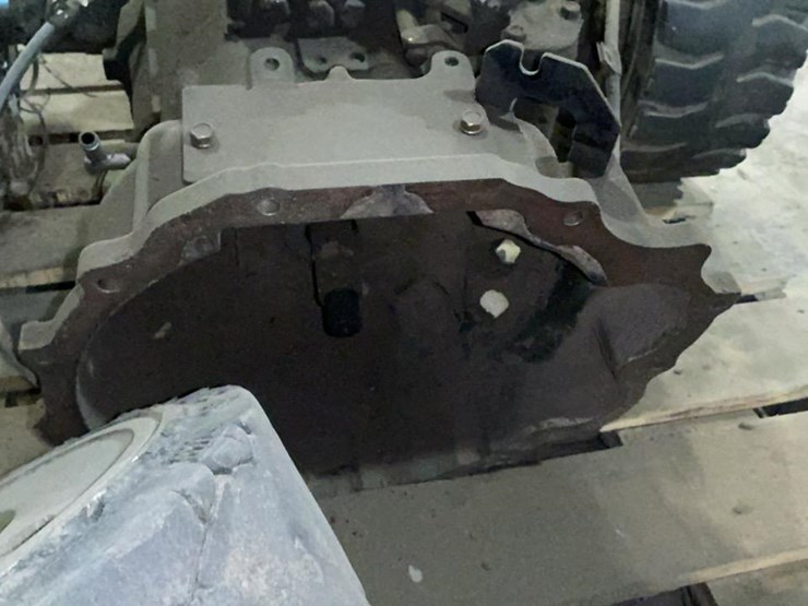 #163-•-forklift-drive-and-steer-wheels-image-7