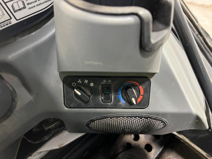 bobcat-s740-image-21