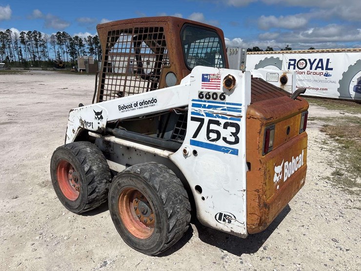 2002-bobcat-763-high-flow-compact-wheel-loader-skid-steer-image-4