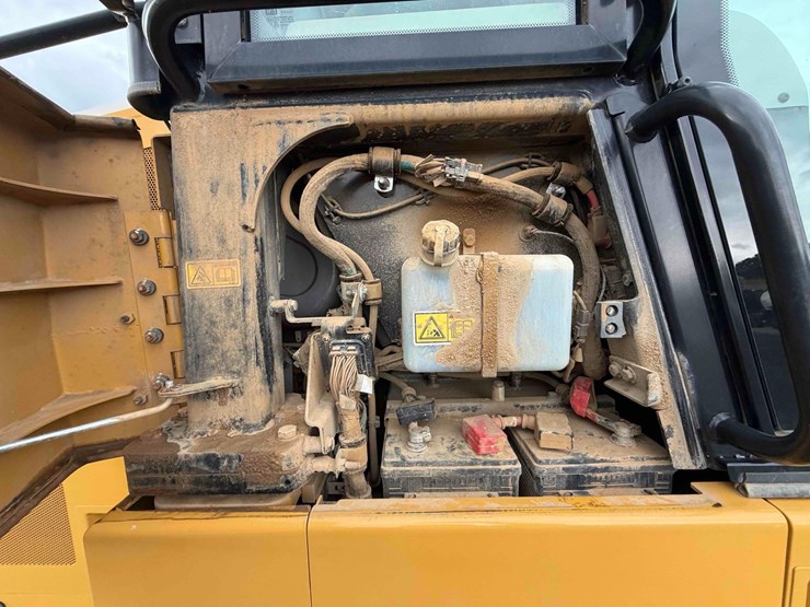 2022-caterpillar-963-lgp-image-20