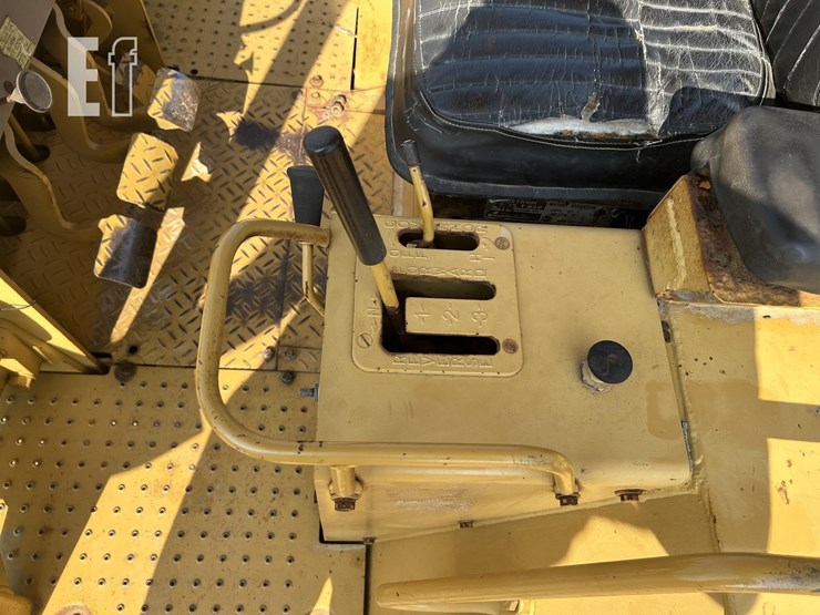 1990-caterpillar-d3c-lgp-image-13