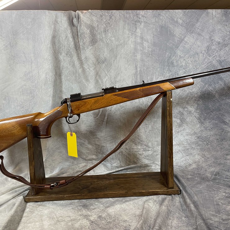 #2091 • British Small Arms Majestic Deluxe 30-06 SPRG Bolt Action Rifle, SN: 7M7202