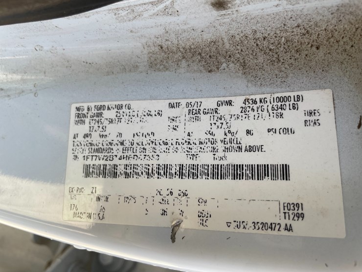 2017-ford-f250-xl-image-11