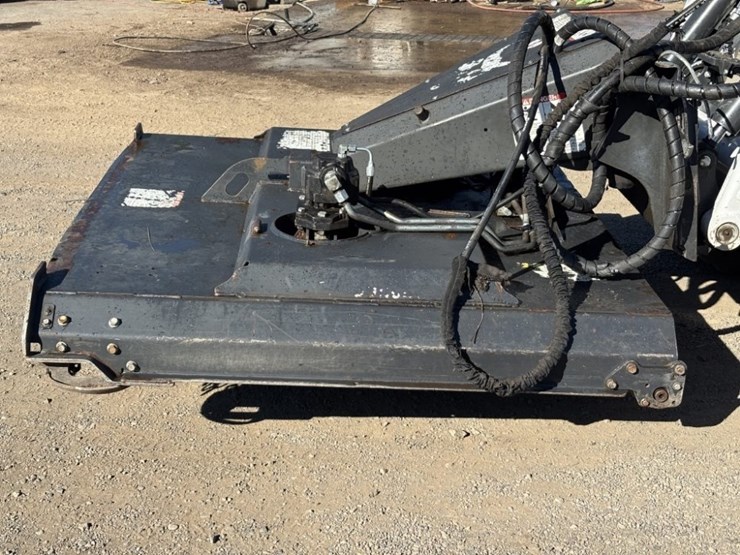 2017-bobcat-72-brush-cutter-image-2