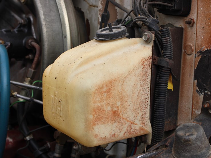 1982-international-s1700-image-45