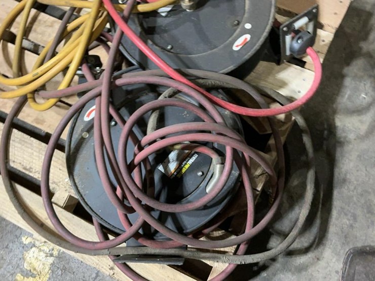 #178-•-retractable-hose-reels-and-hoses-image-9