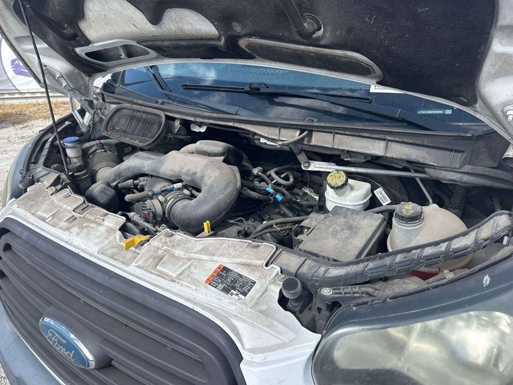 2015-ford-transit-image-7