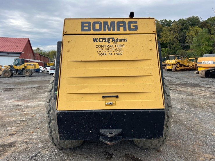 1989-bomag-bw213d-image-3