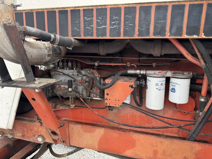 #13967-•-case-2390-tractor-image-9