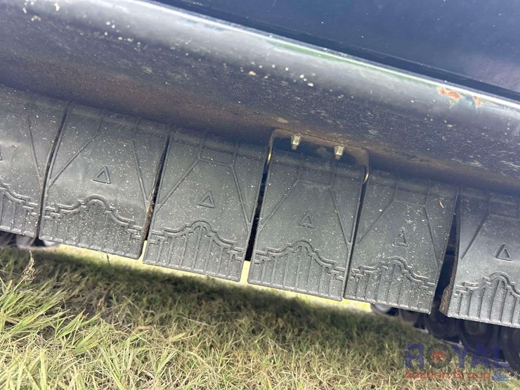 2022-mcconnel-traxx-rc28-43in.-remote-controlled-slope-mower-image-8