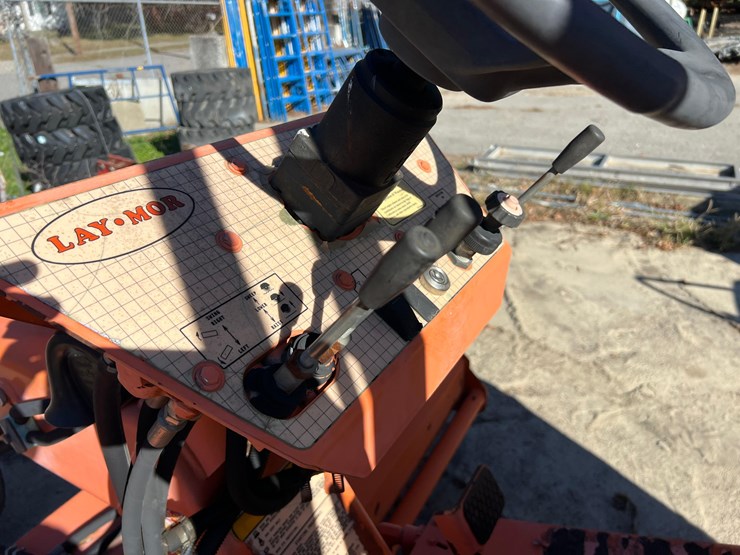 lay-mor-sweepmaster-300-image-30