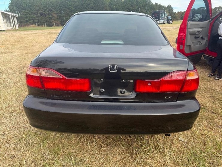 1998-honda-accord-lx-(at,-miles-read-200431,-image-3