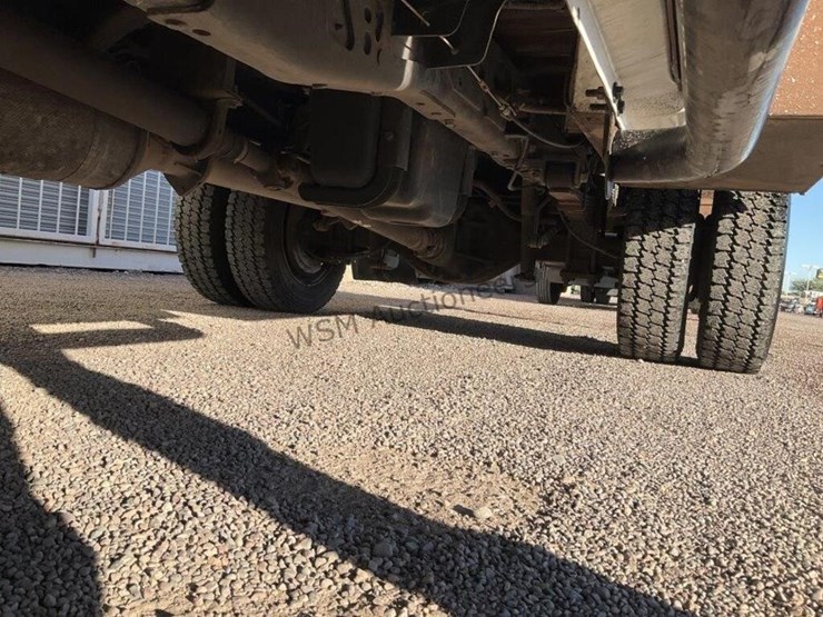 2016-ford-f550-image-32