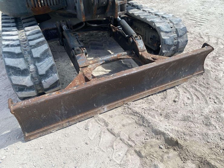 2016-bobcat-e85-image-15