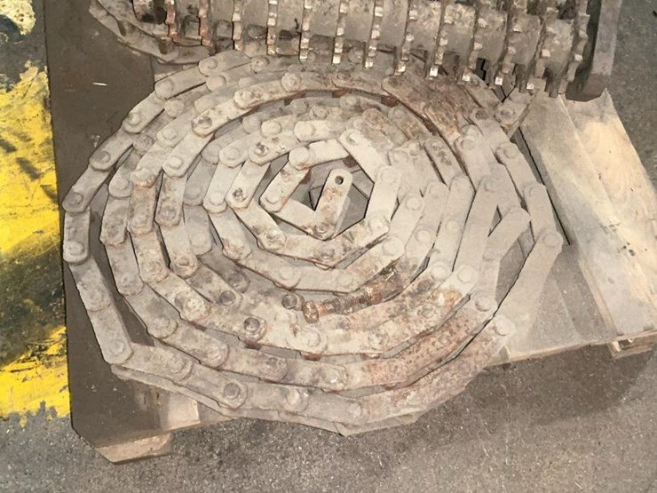 #174-•-log-deck-chains-and-roller-image-3