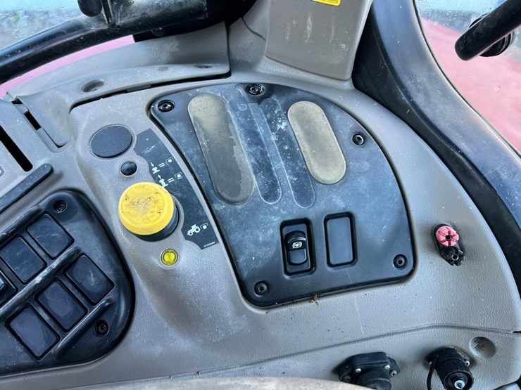 case-ih-maxxum-125-image-38