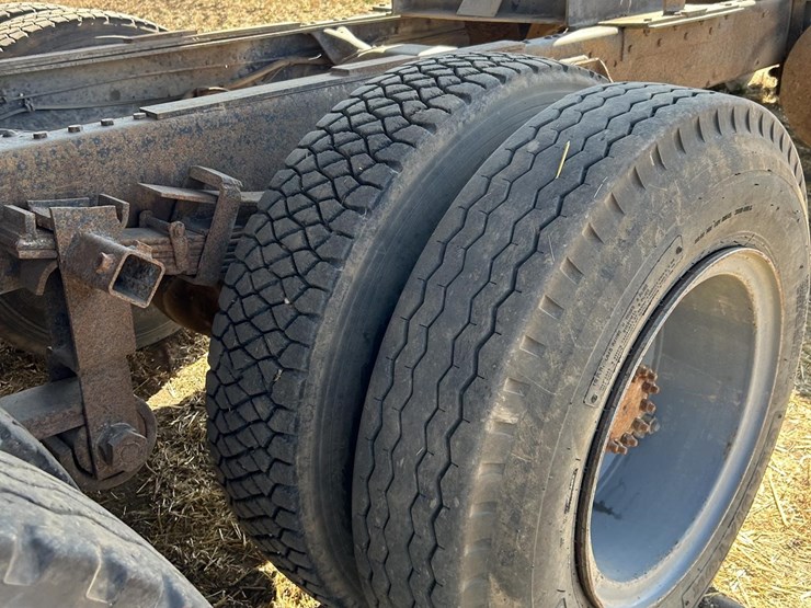 1974-chevrolet-c65-image-31