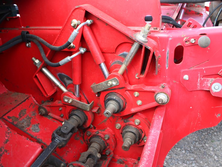 #2065-•-#2065---mf-hesston-wr-9770-swather-image-60