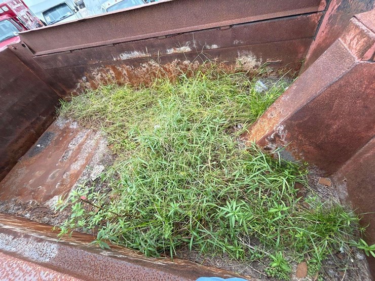 2003-international-7400-image-24