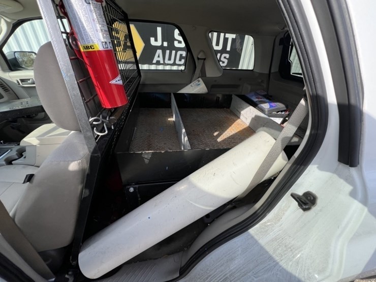 2010-ford-escape-hybrid-image-18