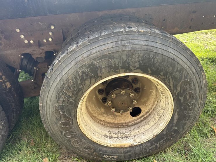 2001-caterpillar-c12-image-73