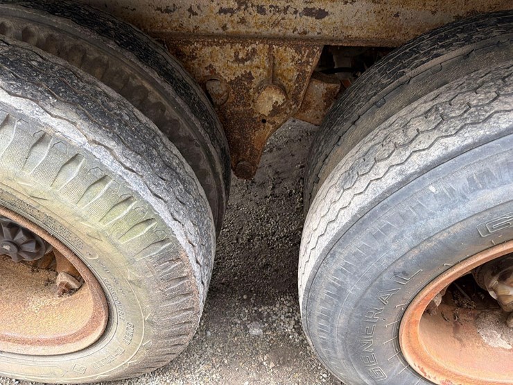 1978-fruehauf-trailer-image-11