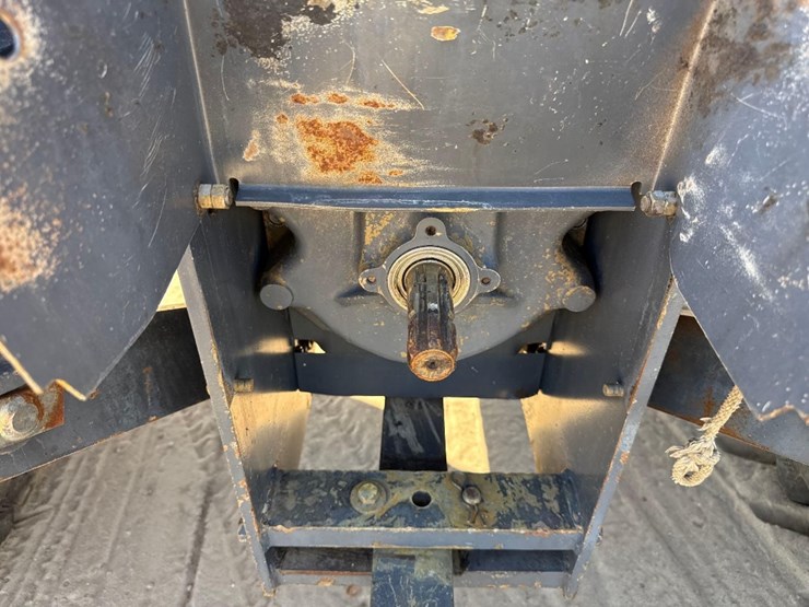 kubota-m955-dual-speed-tractor-image-14