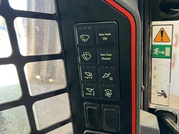 2024-bobcat-t66-image-29