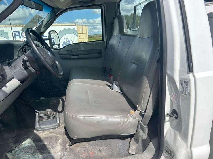 2003-ford-f350-image-14