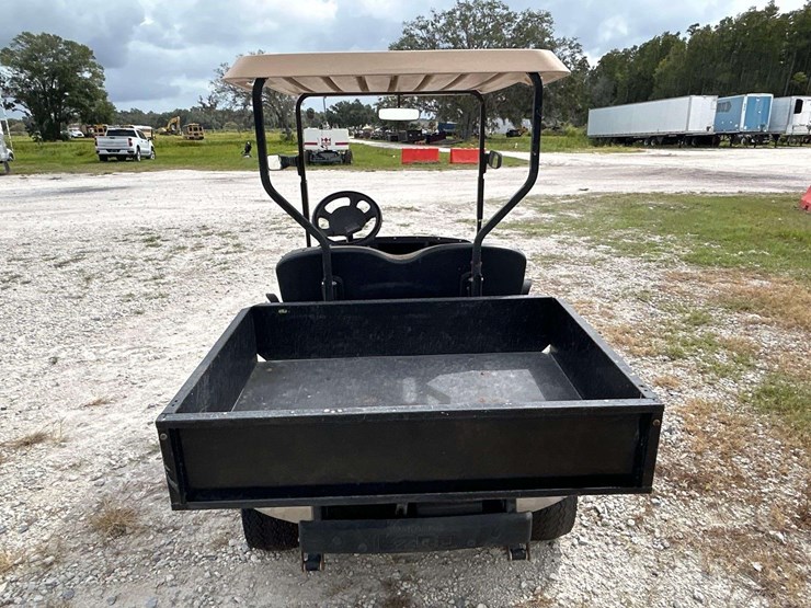 ez-go-electric-utility-cart-image-8