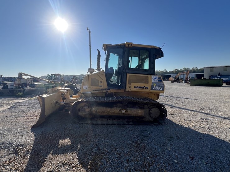 2012-komatsu-d39px-22-image-2