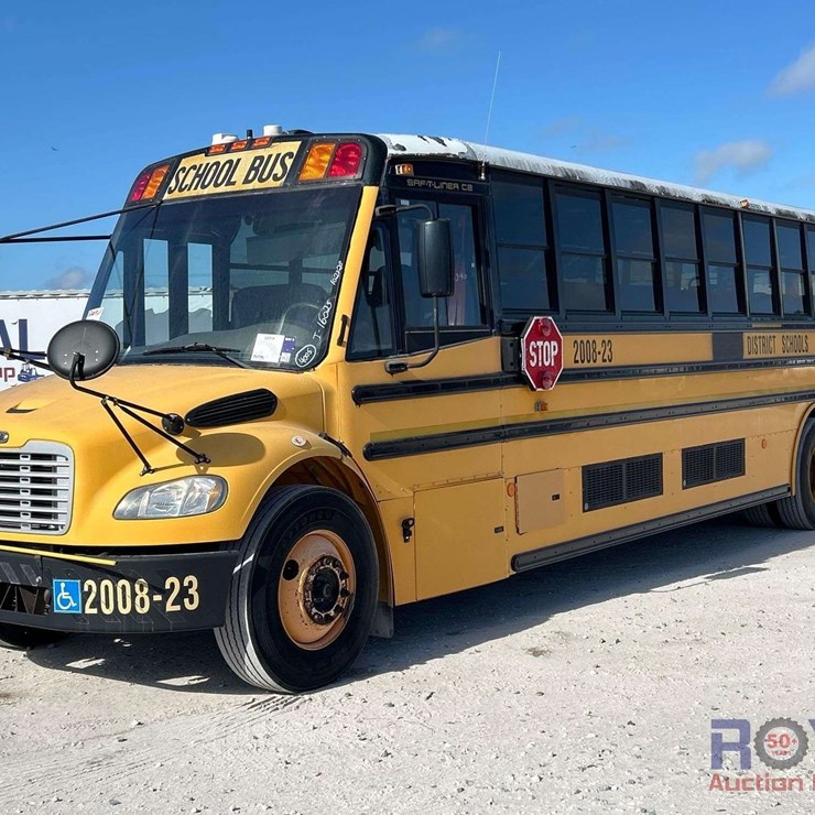 2009 FREIGHTLINER B2