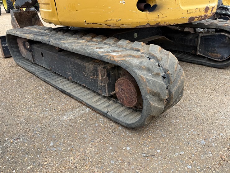 caterpillar-305e2-cr-image-7