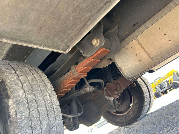 2012-ford-f350-image-22