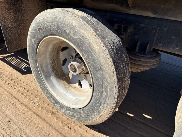 kenworth-t800-image-11