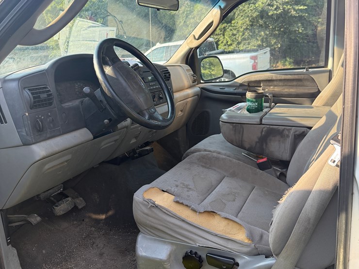 2005-ford-f350-image-4