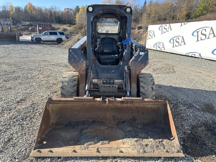 2016-deere-326e-image-8