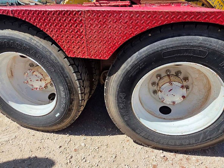 1998-mack-ch613-image-12