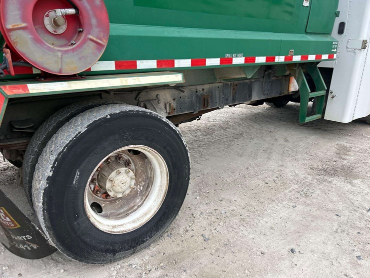 2007-freightliner-m2-106-medium-duty-pac-man-rl10-10-cuyd-refuse-garbage-truck-image-11