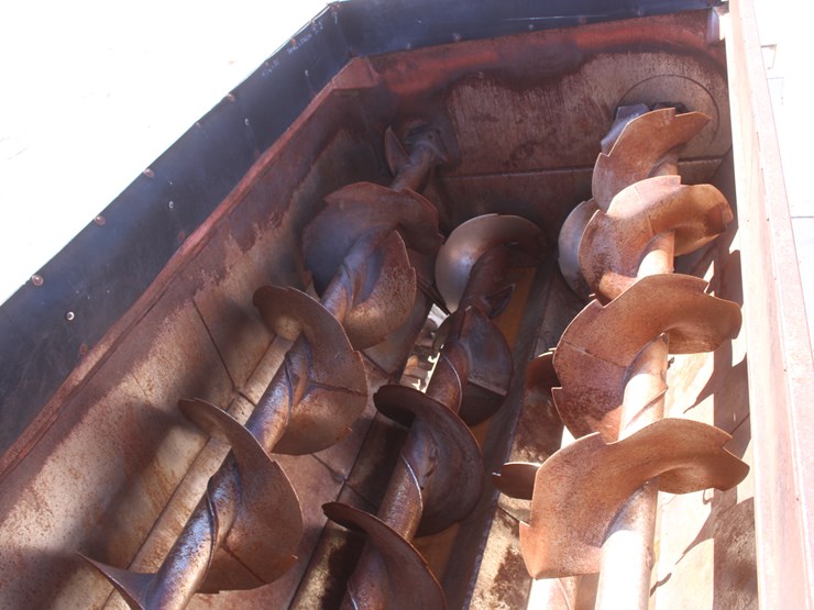 #2044-•-#2044---harsh-303h-feed-mixer-wagon-image-34