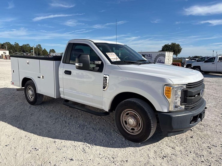2017-ford-f250-image-2
