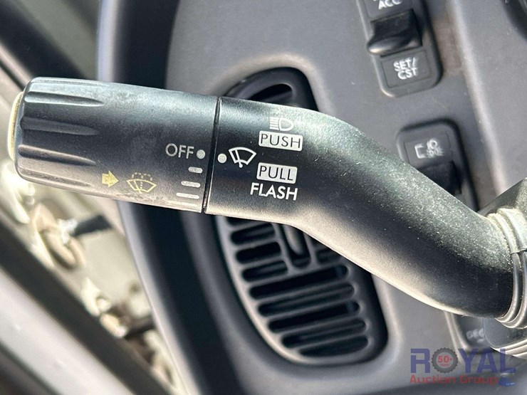 2016-freightliner-m2-106-altec-am50-50ft.-bucket-truck-image-14