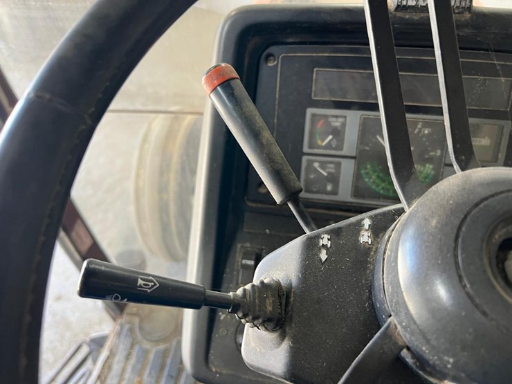 case-ih-5230-image-22