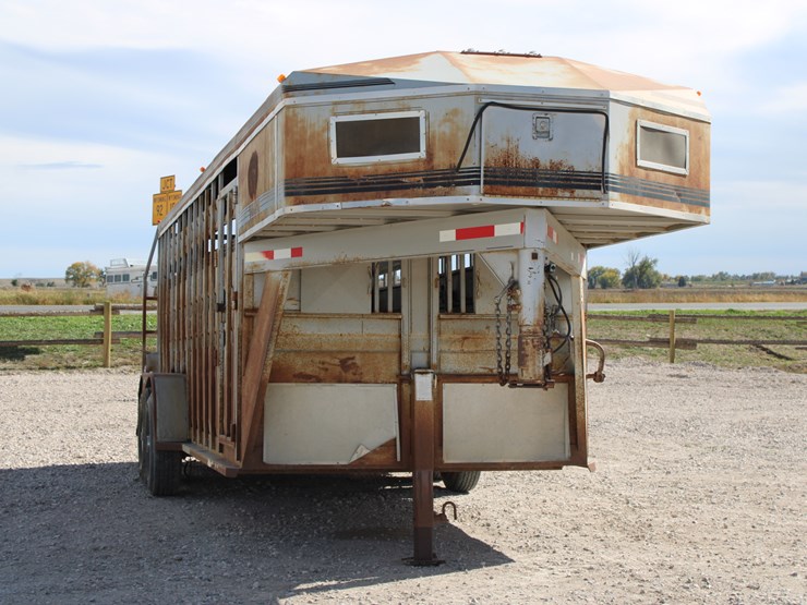 1994-titan-trailer-image-2