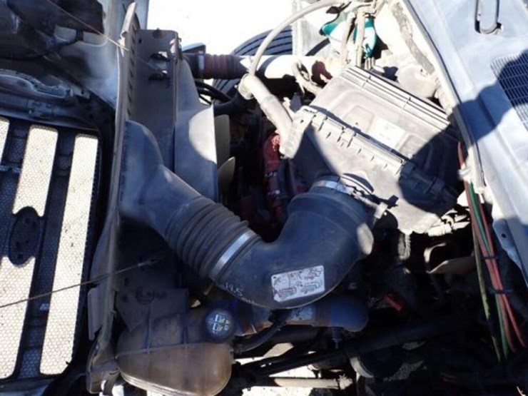 2013-ford-f750-image-26